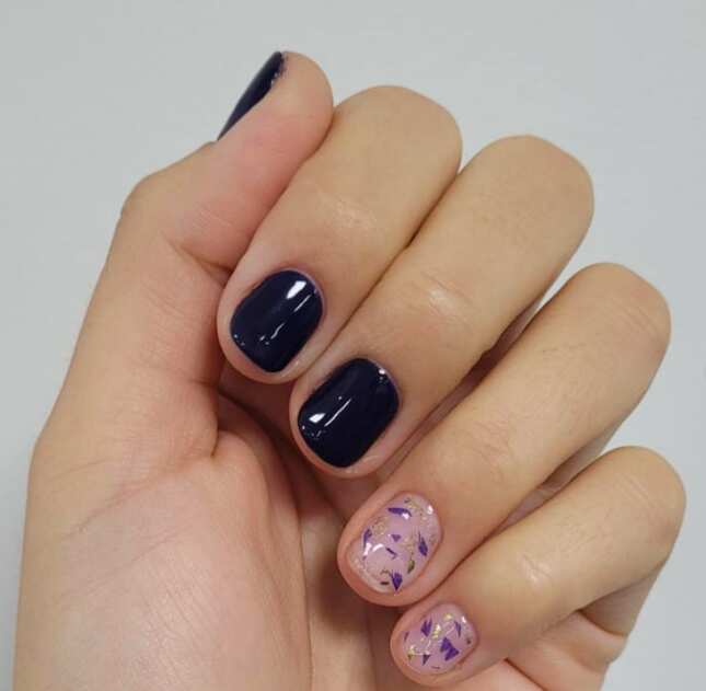 short navy blue nails