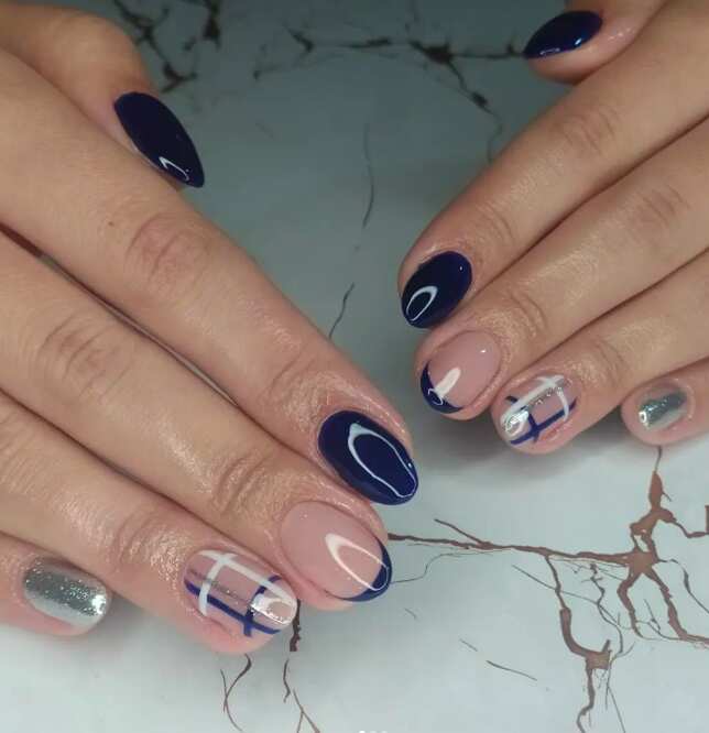 navy blue silver glitter round short nails