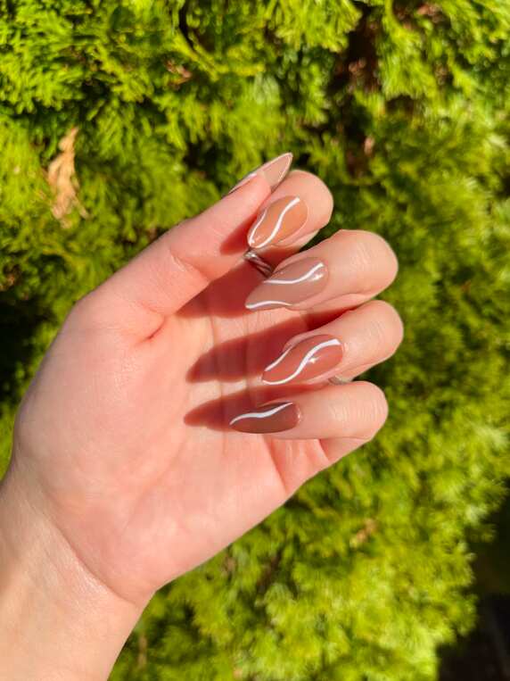 Ombré press on brown nails