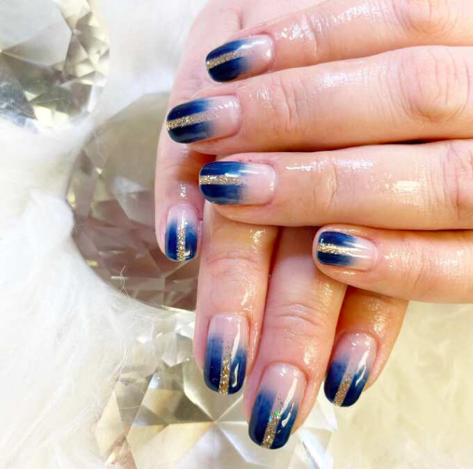 Golden Accent navy blue nails