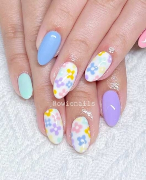 45 Flower Nails Designs (To Buy Yourslef Flowers)