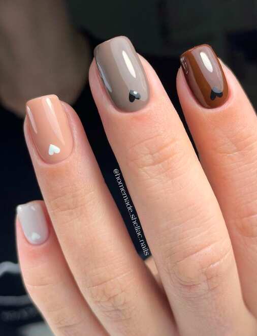 short square brown ombre nails with minimalist heart design