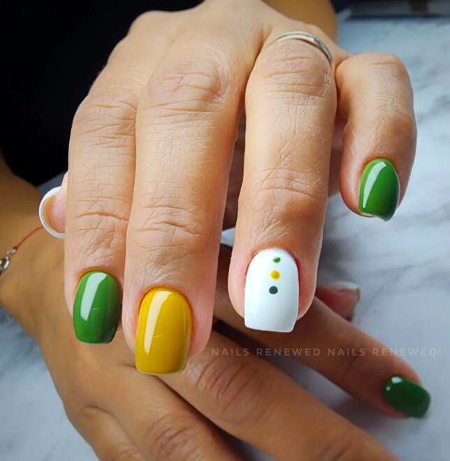 green and yellow fall nails