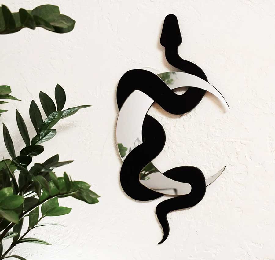 slytherin aesthetic snake decor