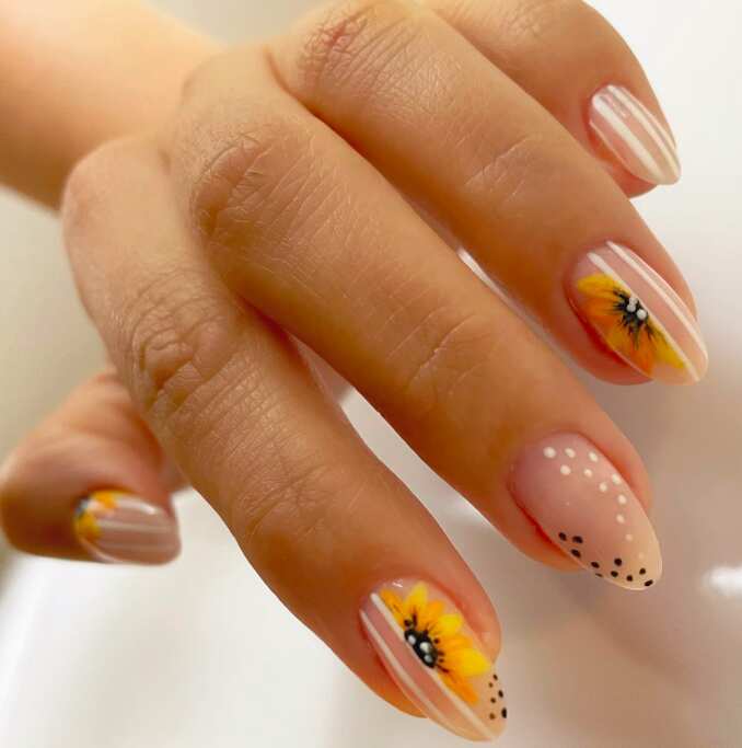 dots and stripes sunflower nail art