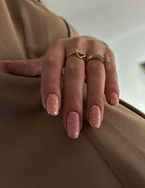 nude gold nails