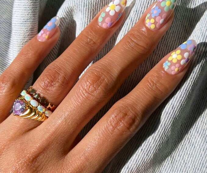 45+ Flower Nails Designs (To Go Buy Yourself Flowers)