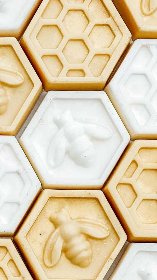 Honeycomb seamless pattern. beehive background. Hive cells. Geometric  hexagon shape. Bee honey backdrop. Vector illustration Stock Vector | Adobe  Stock