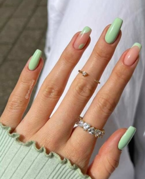 41 Light Green Nails Ideas (Matcha, Sage, Jade, etc) For A Soft Manicure