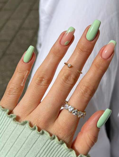 41 Light Green Nails Ideas (Matcha, Sage, Jade, etc) For a Soft Manicure