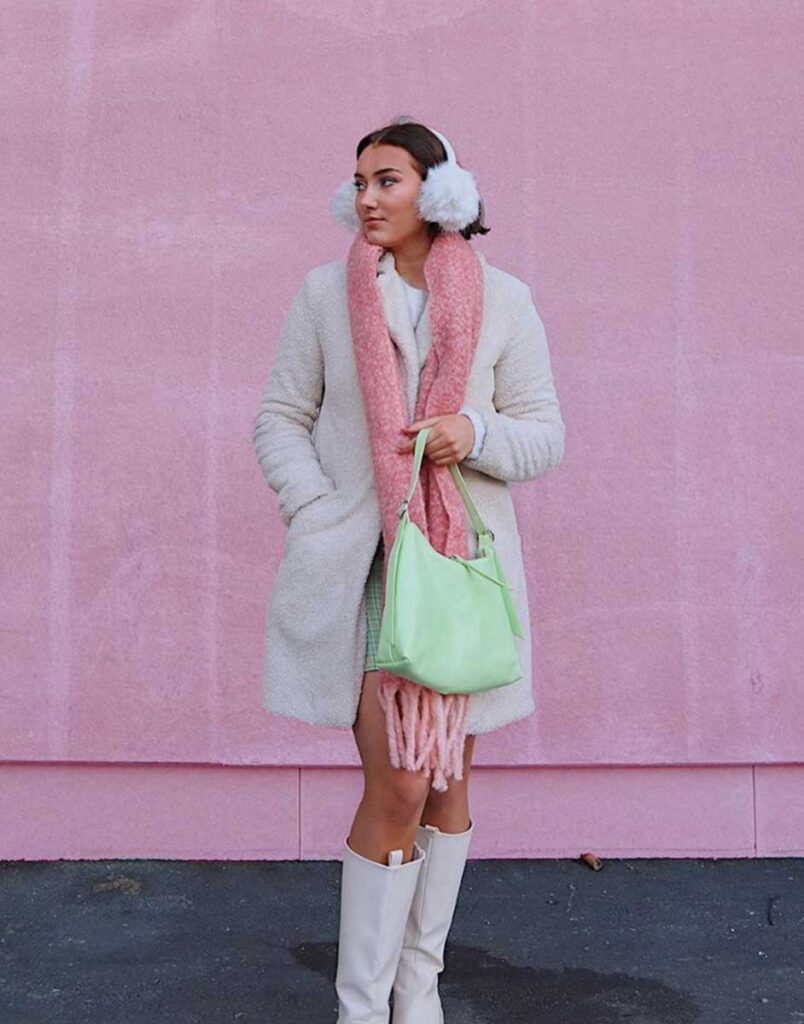 pastel aesthetic fall winter outfit