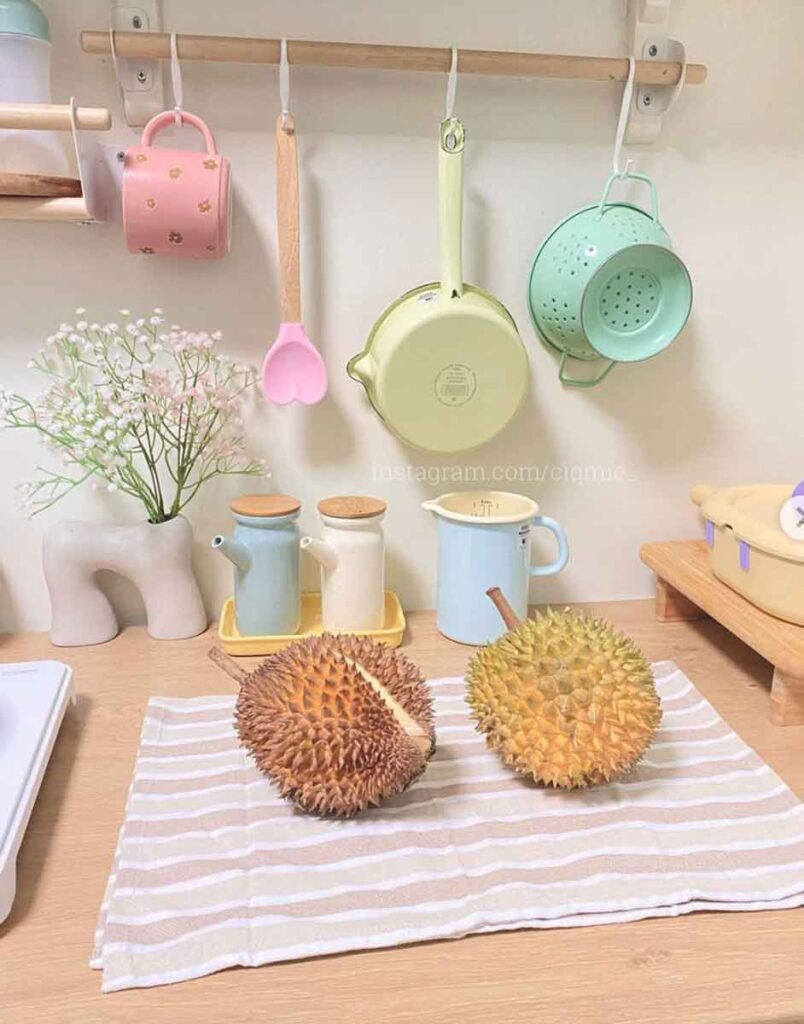 soft-girl-pastel-kitchen