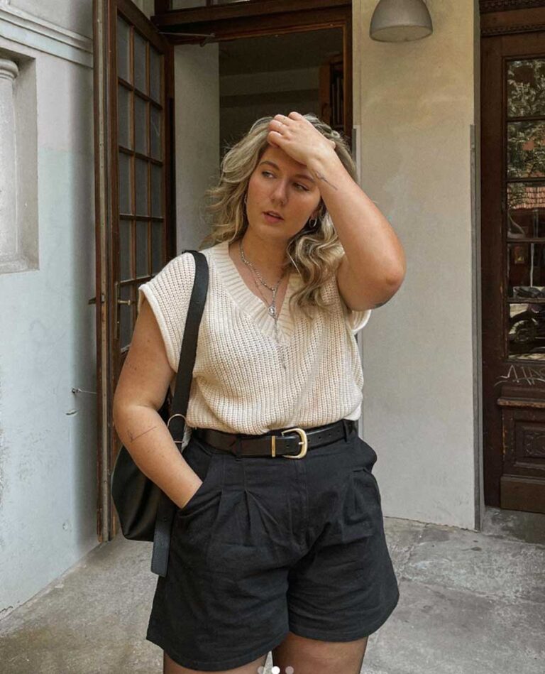 Dark Academia Summer Outfits (Plus Clothing Brands)