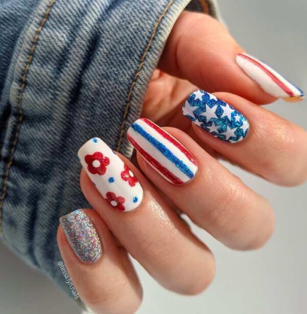 4th of July Nails To Celebrate An Aesthetic Independence Day
