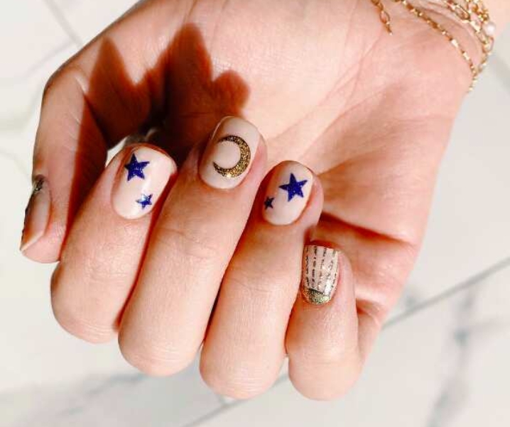 40+ Star Nail Designs To Try Right Now