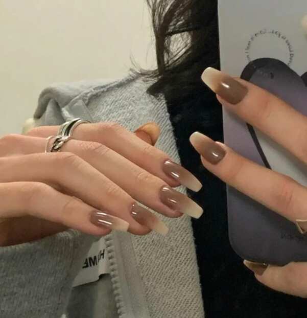 SET OF COFFEE BROWN OMBRE NAILS