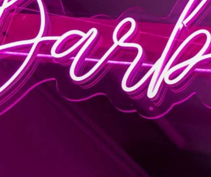 Pretty Pink Barbie Wallpapers for iPhone