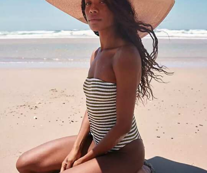 The Best Floppy Beach Hats For Really Aesthetic Summer Pics