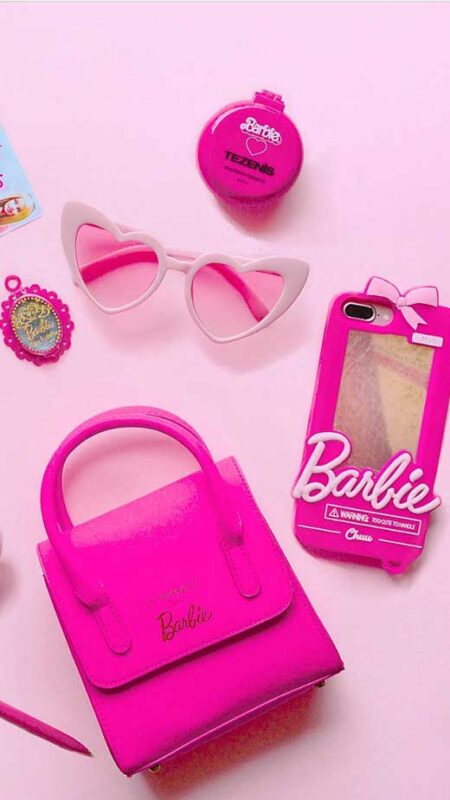Pretty Pink Barbie Wallpapers for iPhone - The Mood Guide