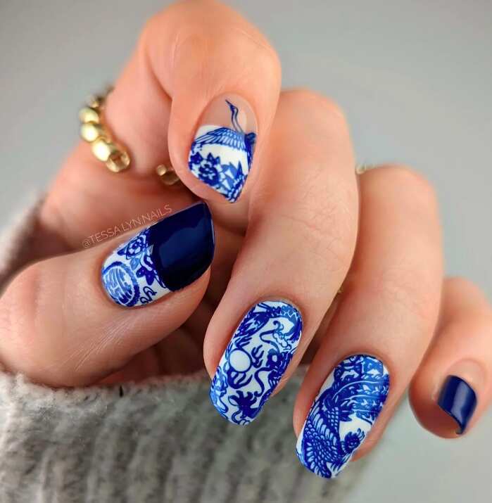 royal blue and white nail designs