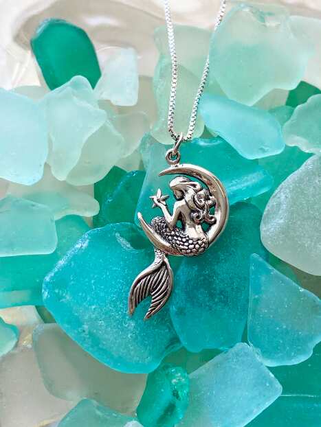 Magical Mermaid Necklaces To Celebrate Your Heroine’s Journey