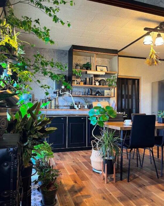 Plant Aesthetics: All The Greenery Inspiration You Need To Live In An ... - Urban Jungle Kitchen Renovation Inspiration