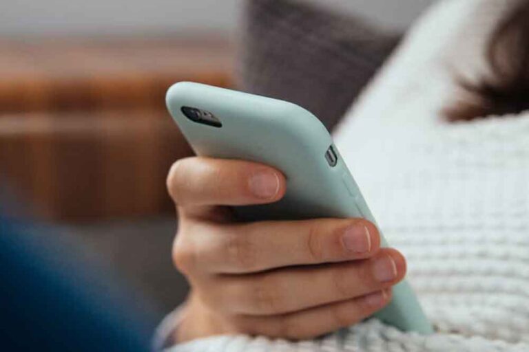 Digital Detox for Improved Learning and a Balanced Lifestyle