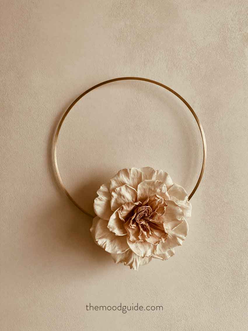 minimal neutral flower golden hopp elegant fall wreath