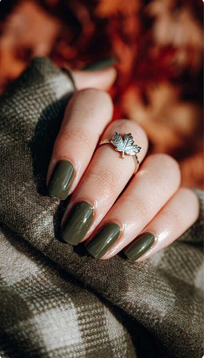 plain green fall nails