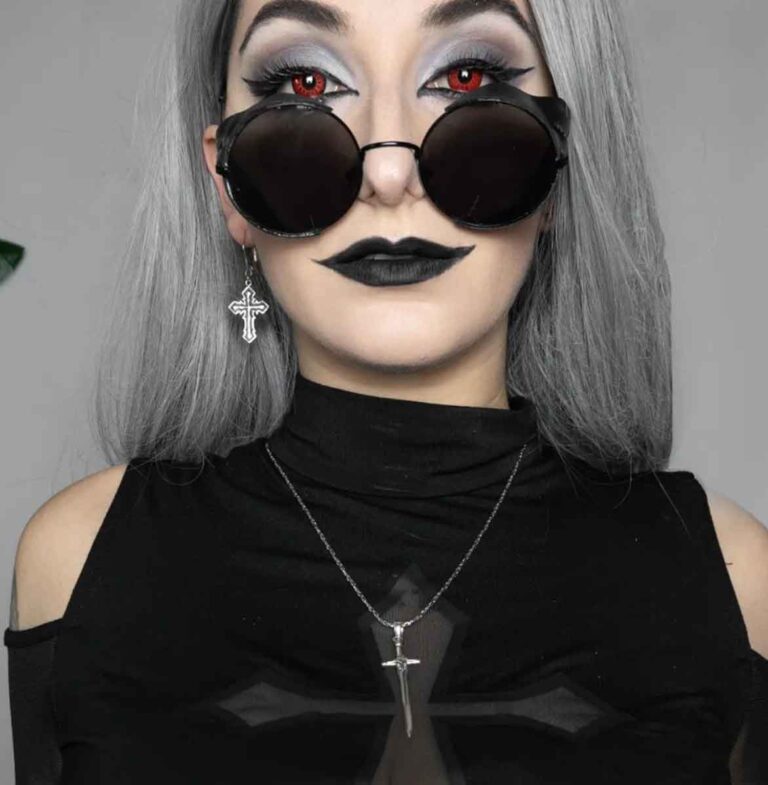 Easy Vampire Makeup Ideas for Halloween