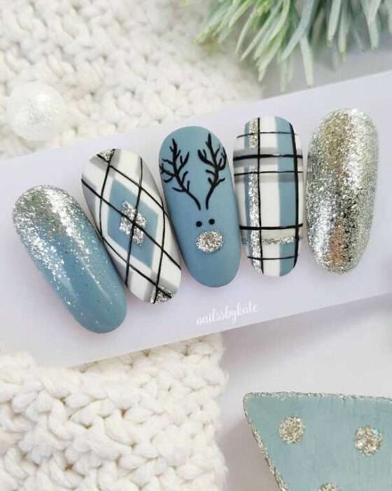Plaid Nails Designs For Fall, Winter & Christmas - The Mood Guide
