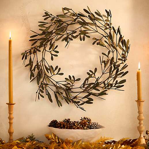Mistletoe Iron Christmas Wreath