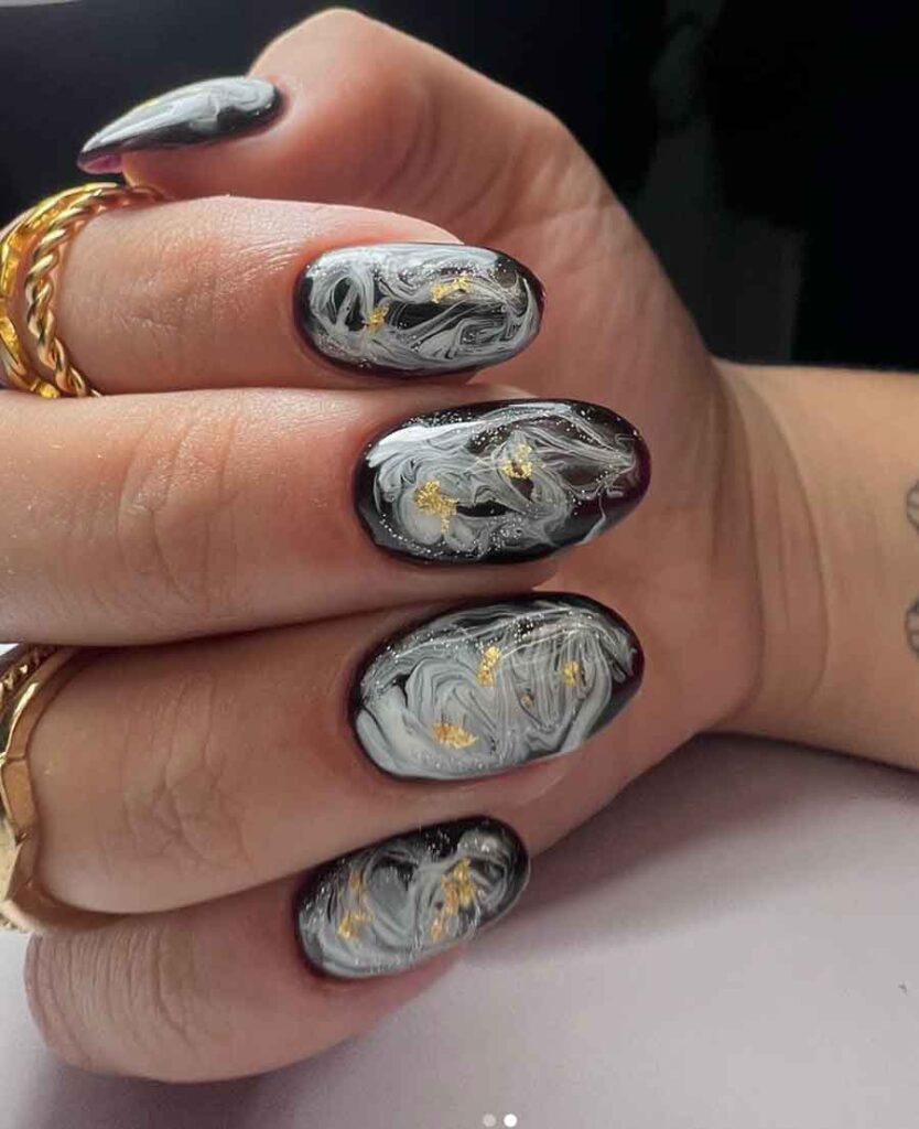 aesthetic marble nail effect black and white