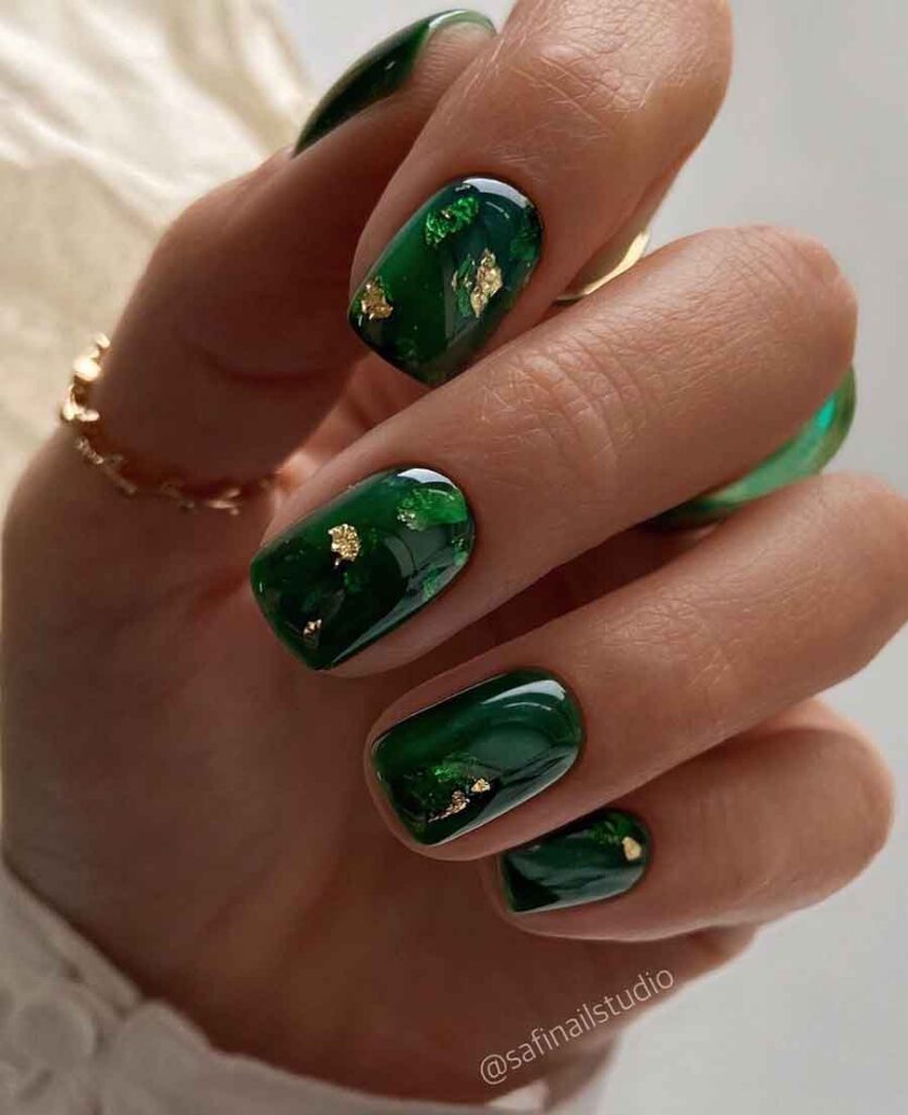 emerald green marble nails