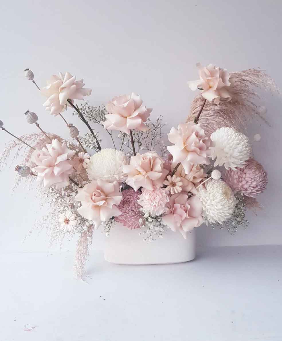 Pink Aesthetic Flowers & Meanings to Choose the Right One for the Proper Moment