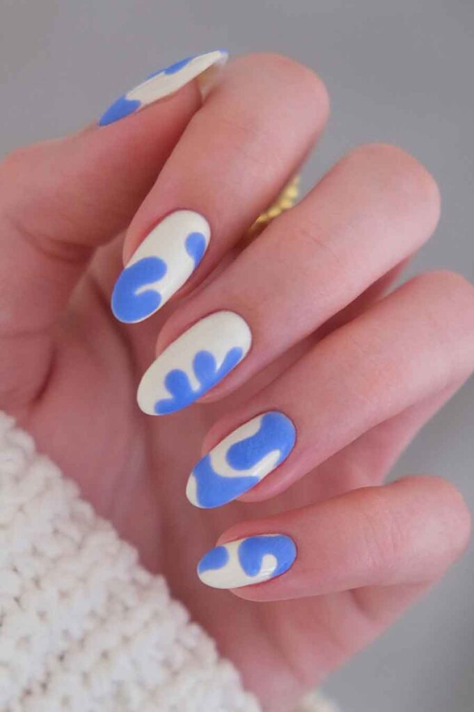 aesthetic blue nails