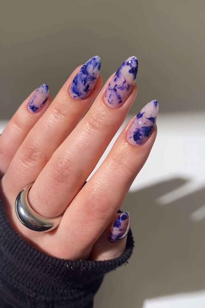easy royal blue marble nails tutorial