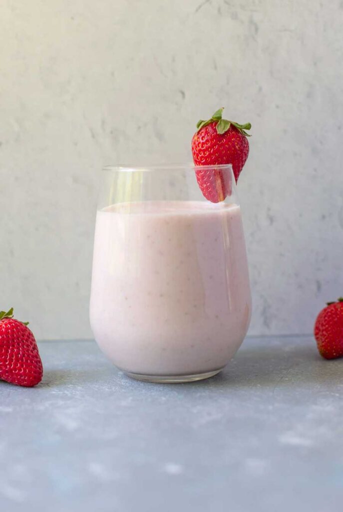soft pink strawberry smoothie recipe