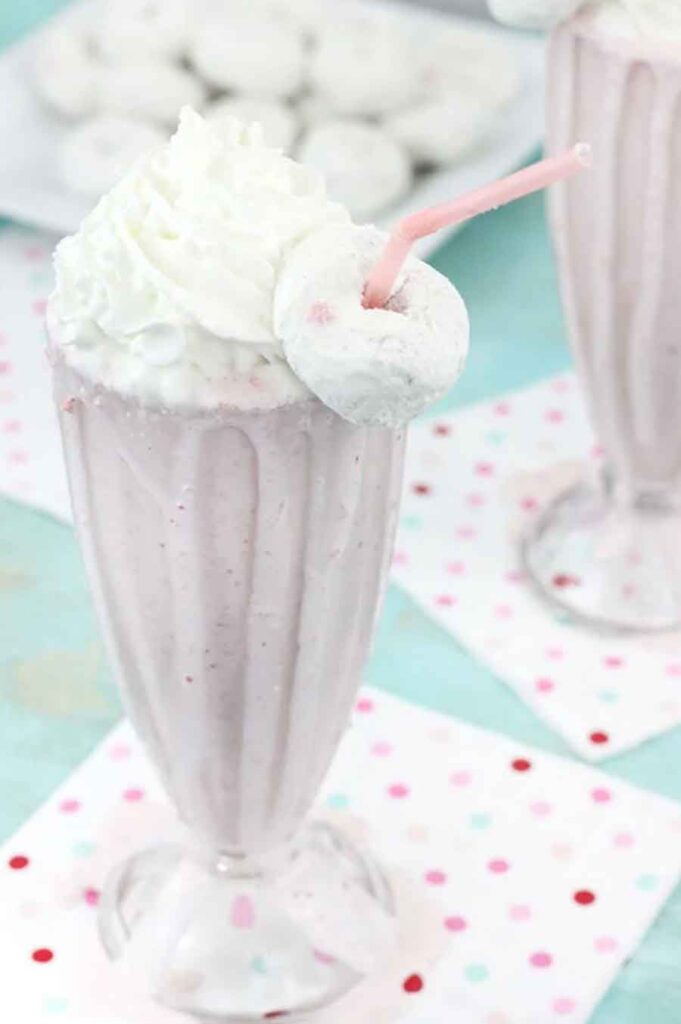 soft pink aesthetic retro strawberry milkshake recipe