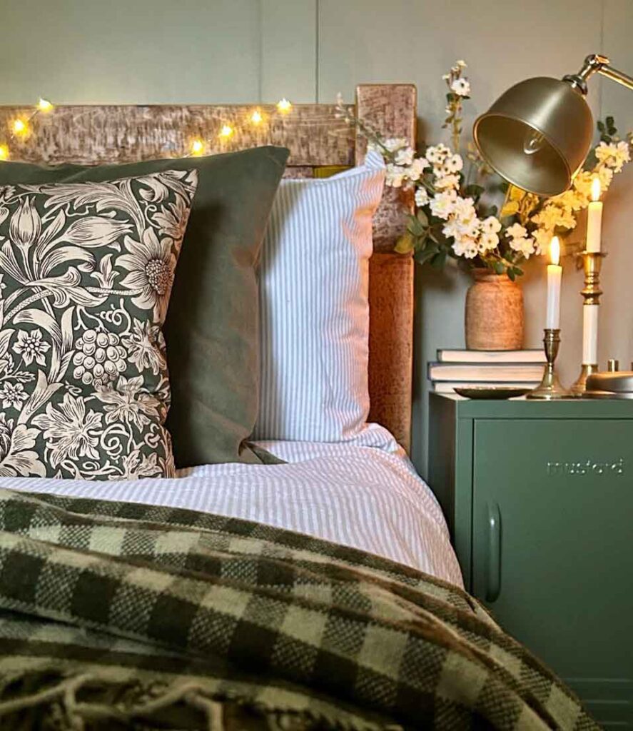 cosy bedroom decoration with fairy lights