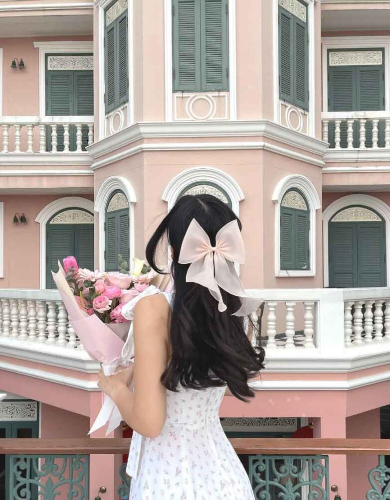 Coquette Bow: 30 Ways to Style Your Hair & Accessorize - The Mood Guide