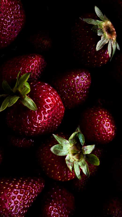 strawberry-phone-wallpaper