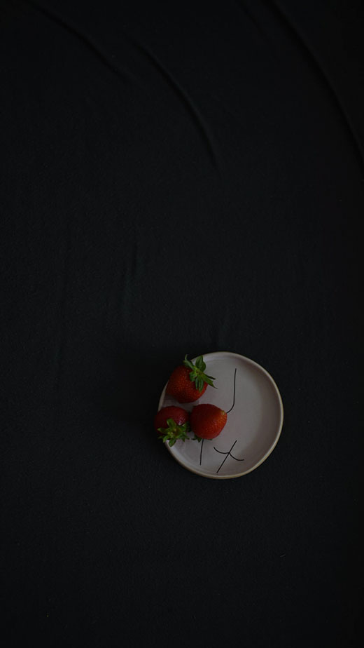 minimalist-aesthetic-strawberry-background-for-iphone