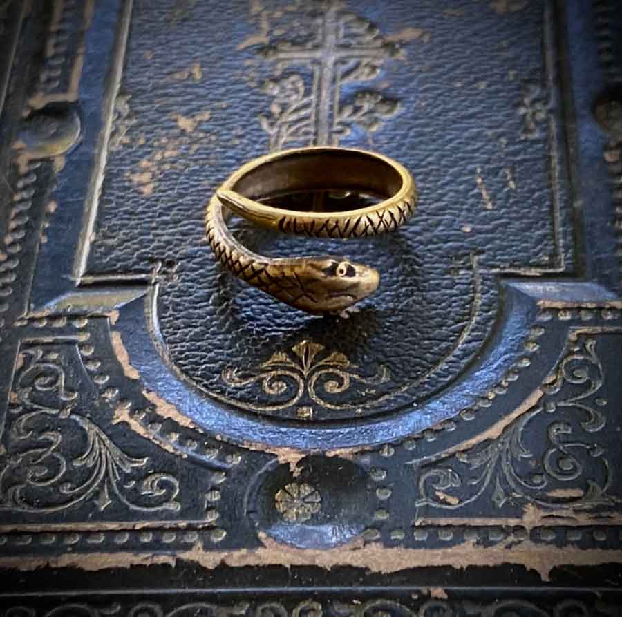 slytherin gift snake coil ring