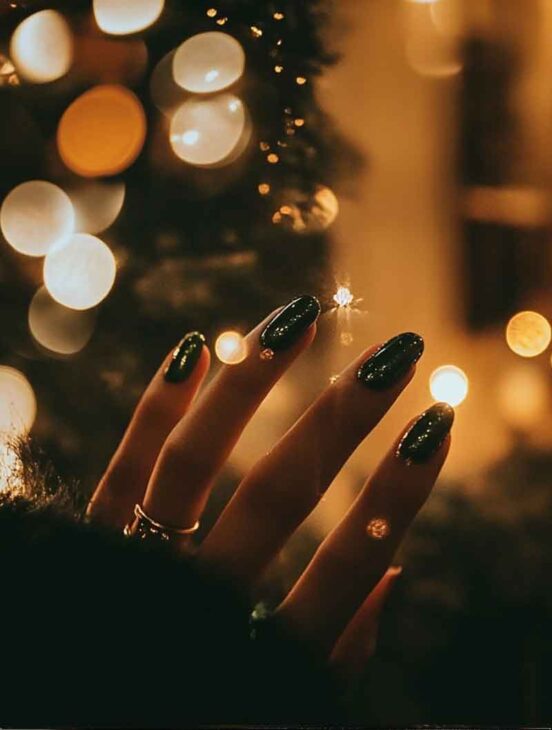 emerald green glossy glow nails for christmas