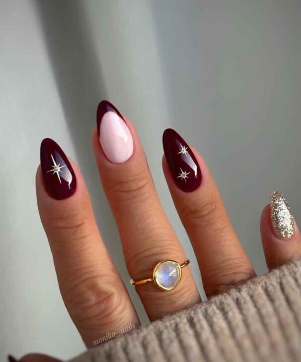 aesthetic burgundy christmas nails