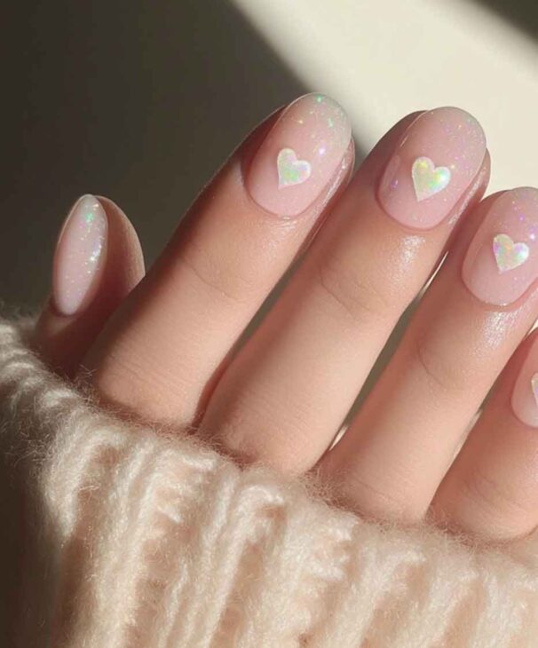 nude simpleand easy aesthetic nails for  valentines day