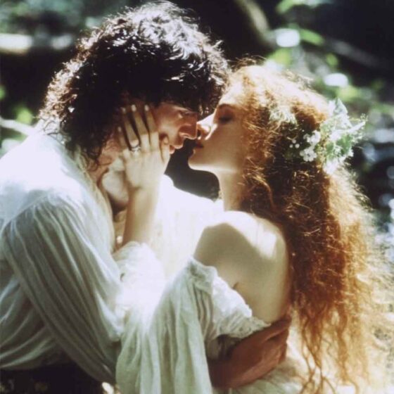 Unique Aesthetic Couple Photoshoot Ideas to Recreate your Movie Story