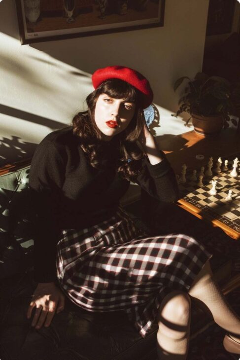 french style vintage outfit with beret and midi plaid skirt