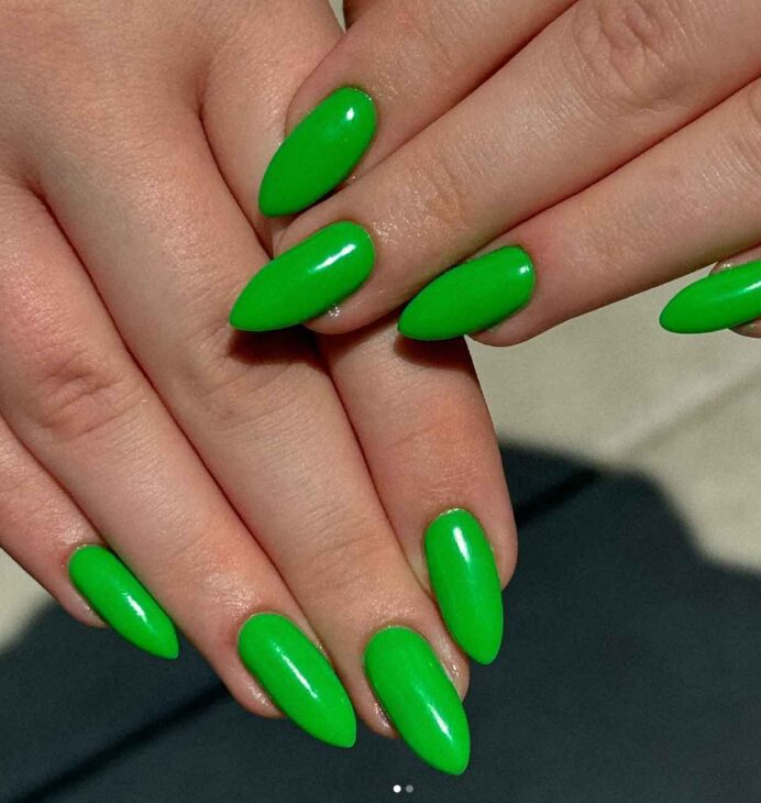 neon green aesthetic slytherin nails for summer